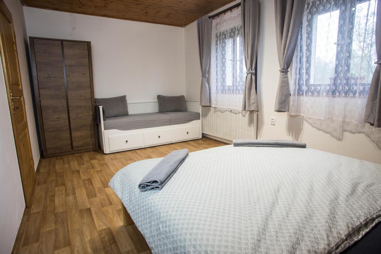 Apartmany Ve Mlejne Cachrov Dış mekan fotoğraf