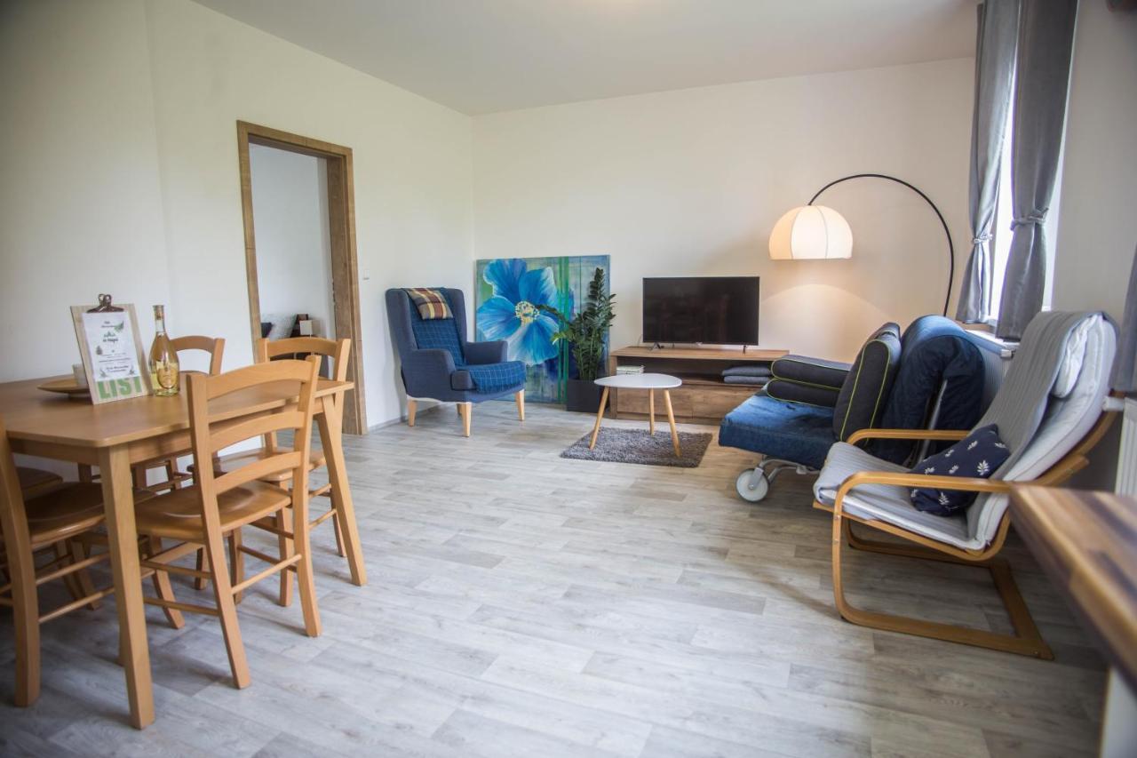 Apartmany Ve Mlejne Cachrov Dış mekan fotoğraf
